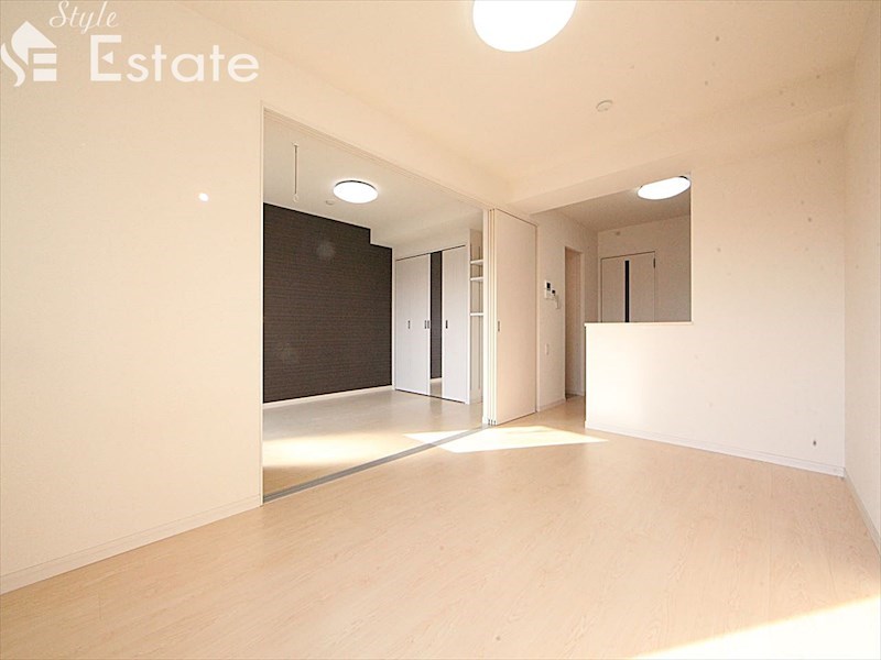 居室・リビング　内装