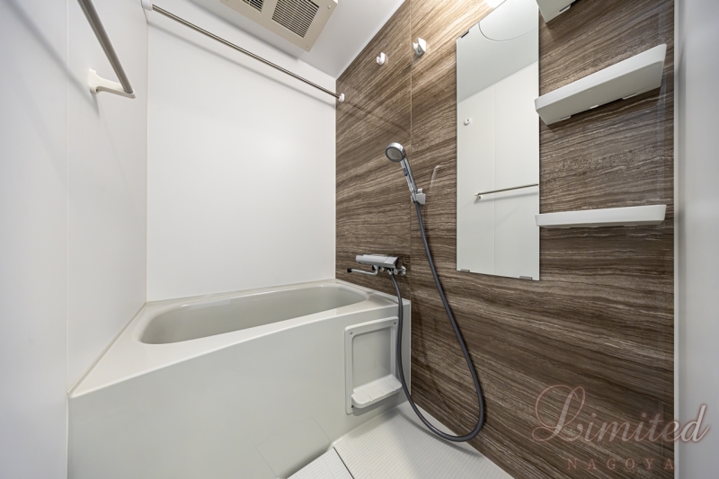 バス・シャワールーム　浴室乾燥付き