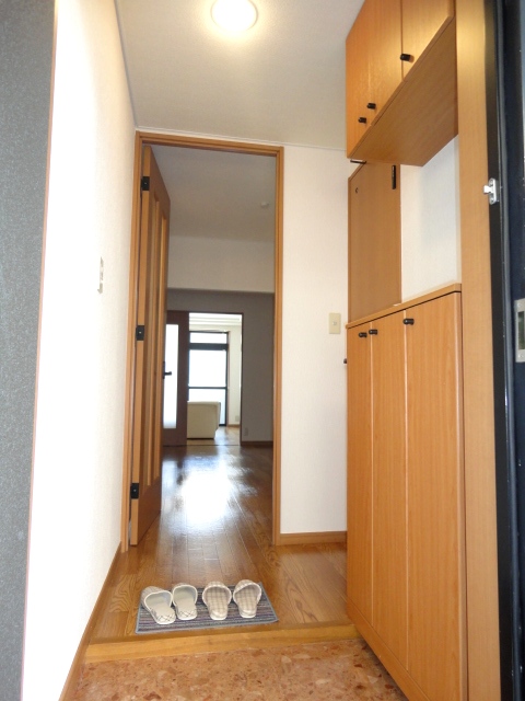 玄関　シンプルで使いやすい玄関です