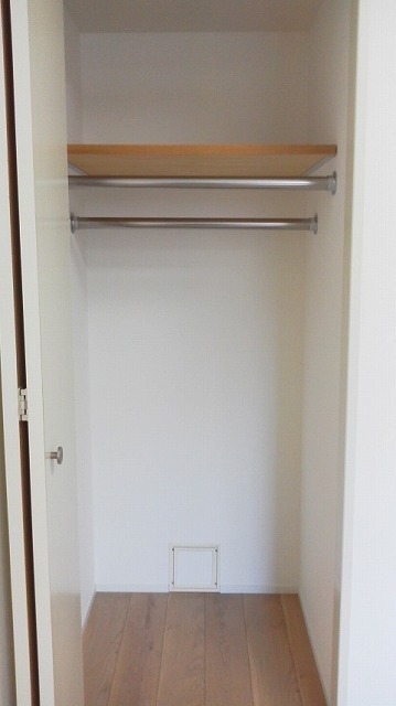 収納　パイプ２本