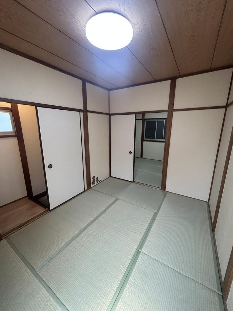 東大阪市中石切5-1-23 貸家の居間写真