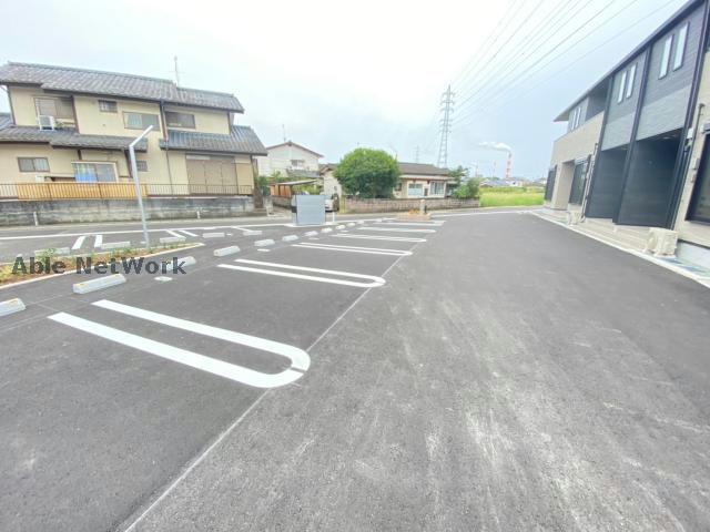 駐車場　駐車場