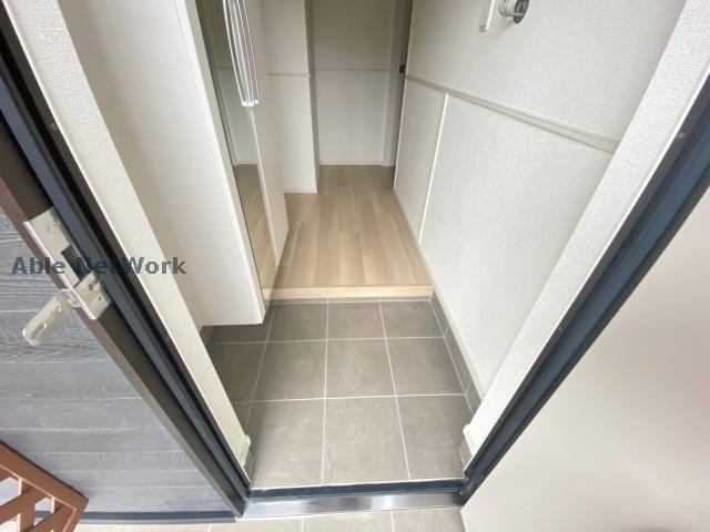 玄関　同型別室