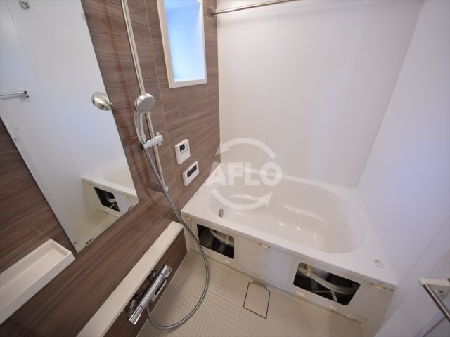 バス・シャワールーム　OPUS RESIDENCE SHINSAIBASHI SO