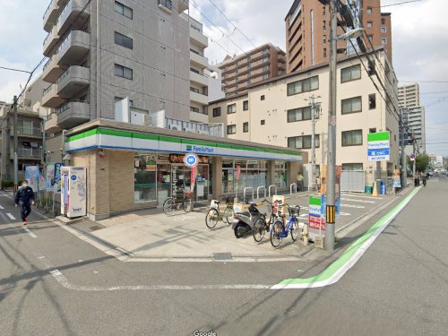 コンビニ　ファミリーマート 城東中央二丁目店（コンビニ）まで318m