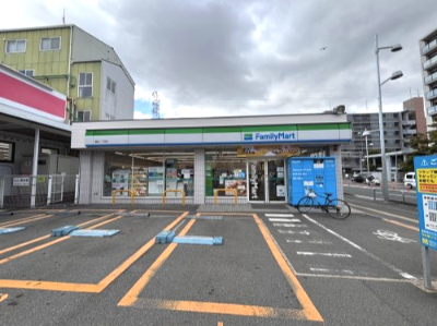 コンビニ　ファミリーマート 関目一丁目店（コンビニ）まで832m