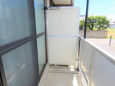 バルコニー　洗濯物を外干しできます