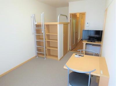 居室・リビング　ハイベッドタイプのお部屋です