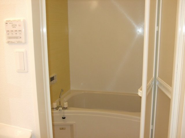 バス・シャワールーム　きれいなお風呂です