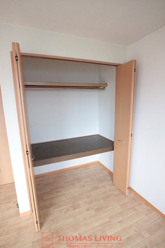 収納　写真は同物件の別号室です。