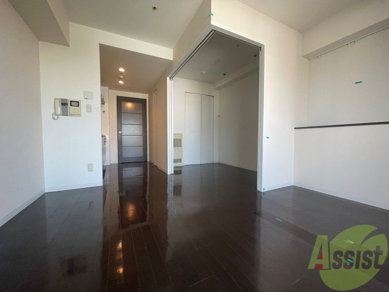 居室・リビング　広くてキレイなお部屋が広がっていて、充実した生活が送れそう。