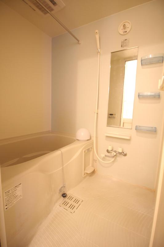 バス・シャワールーム　追い焚き、浴室乾燥機付バス