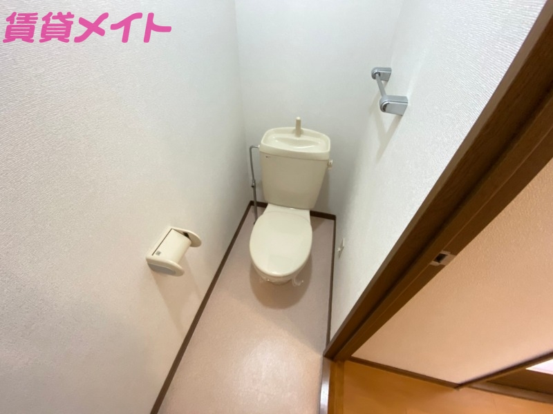 トイレ　同型参考写真