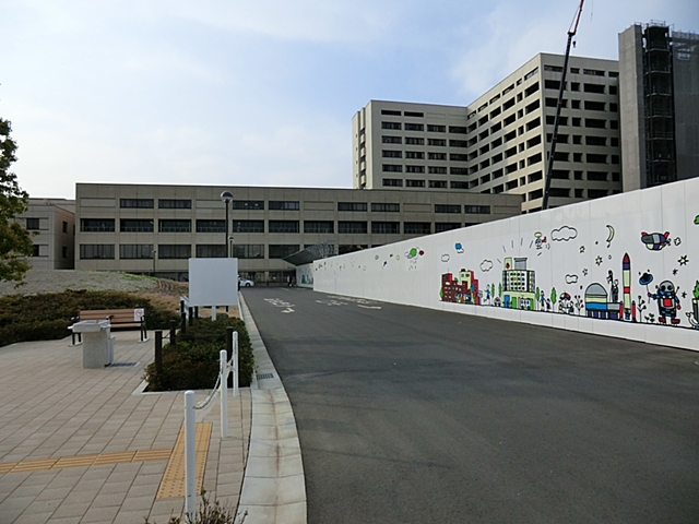 病院　筑波大学附属病院病院総務部外来総合受付（病院）まで556m