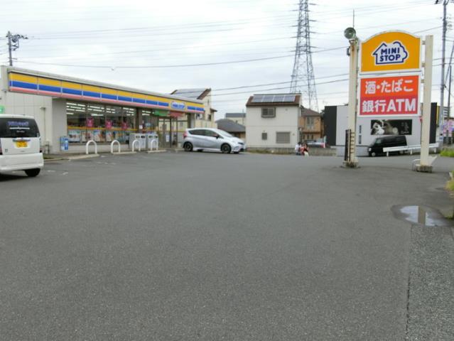 コンビニ　ミニストップ（コンビニ）まで4813m