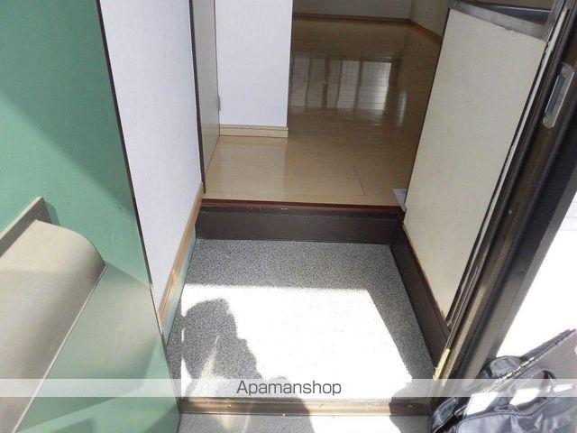 引地アパートの玄関写真
