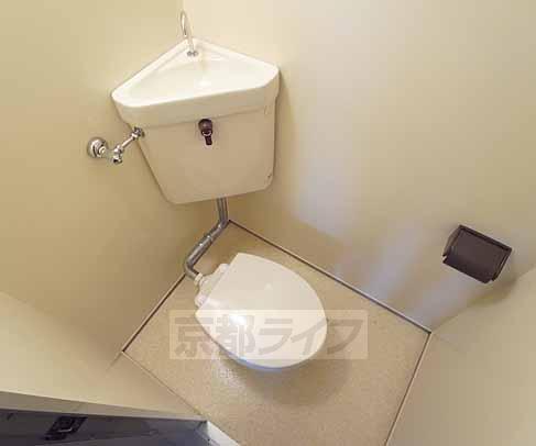 トイレ　清潔感のあるトイレです。