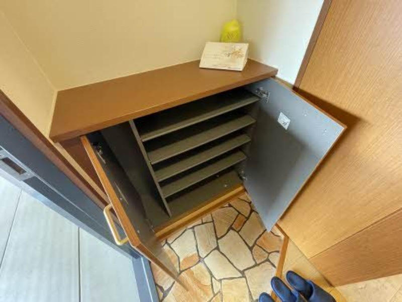 収納　シューズボックス