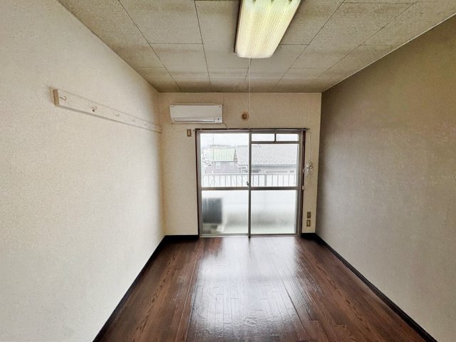 居室・リビング　「b’CASA深谷IIIre-born」