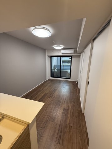 居室・リビング　別号室参考写真