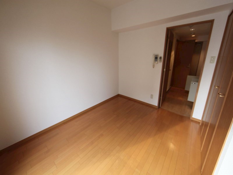 その他　洋室6.2帖　クローゼット付（収納充実してます）