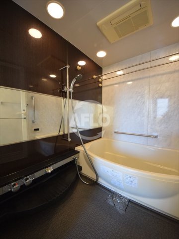 バス・シャワールーム　アルグラッドザタワー心斎橋　風呂
