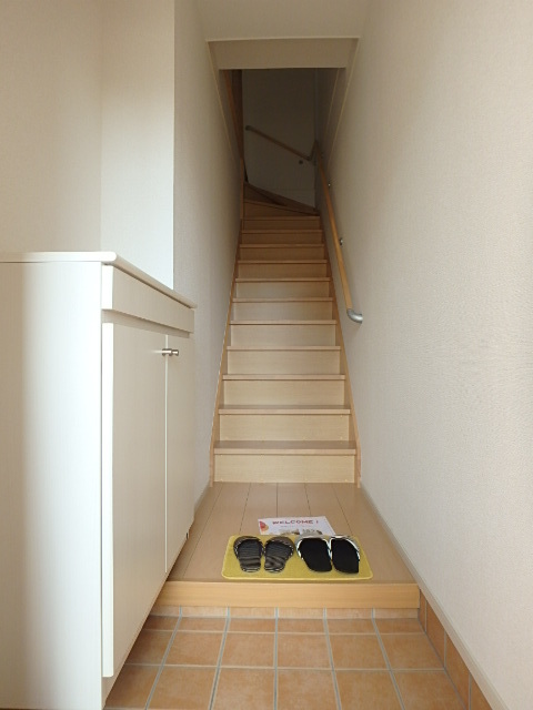 玄関　図面と現状に相違がある場合には現状を優先