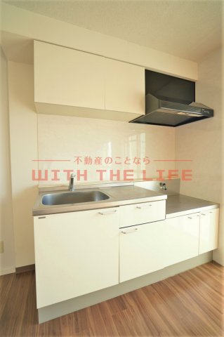 キッチン　コンパクトなキッチンで掃除もラクラク