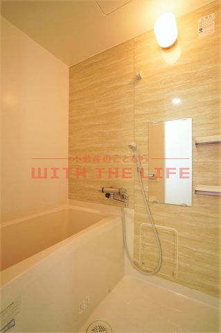 バス・シャワールーム　落ち着いた空間のお風呂です