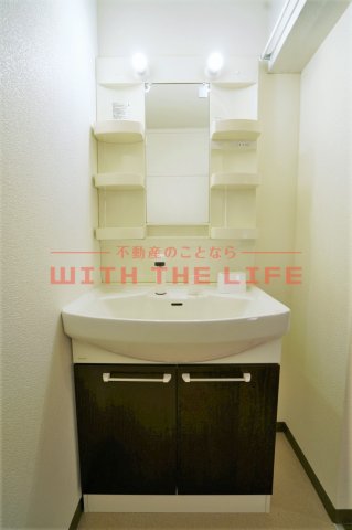 洗面設備　朝の身支度には欠かせない独立洗面化粧台