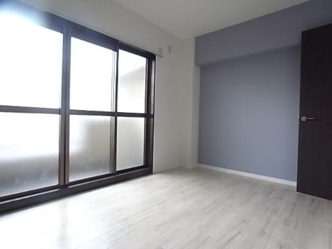 居室・リビング　室内