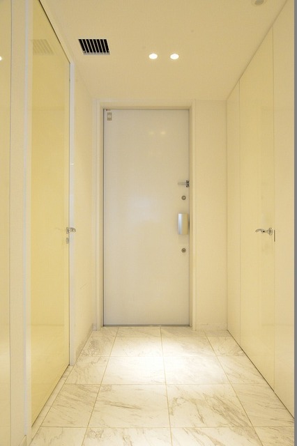 玄関　※前回募集時のお写真です