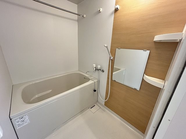 バス・シャワールーム　同マンション別部屋
