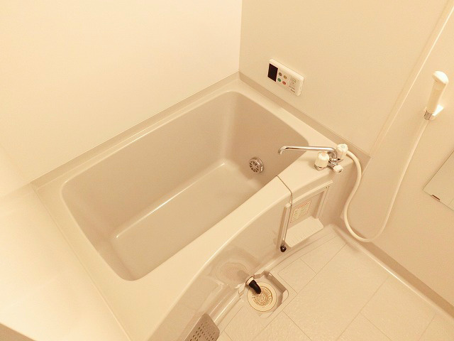 バス・シャワールーム　追い焚き機能付き