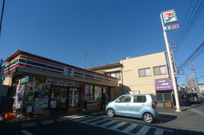 コンビニ　セブンイレブン鳩ケ谷本町店（コンビニ）まで100m