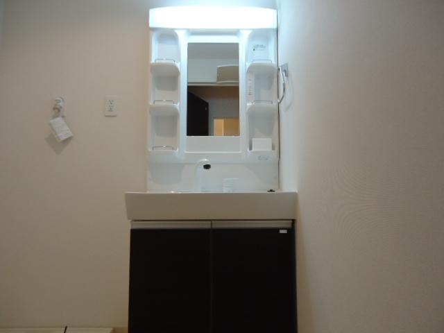 洗面設備　洗髪洗面化粧台