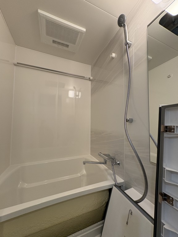 バス・シャワールーム　セイワパレス本町東　浴室