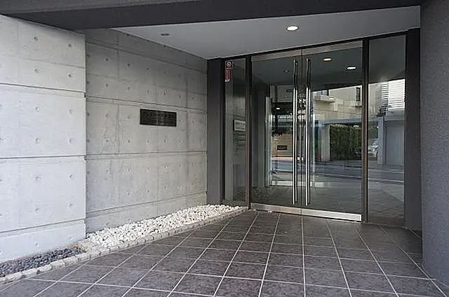 エントランス　※別室参考写真