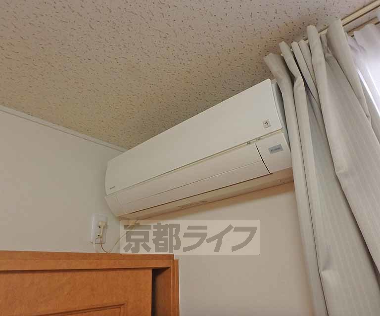 その他設備　真夏と真冬のお部屋を快適にしてくれます