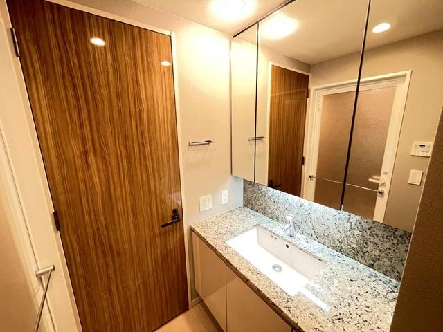 洗面設備　洗面所