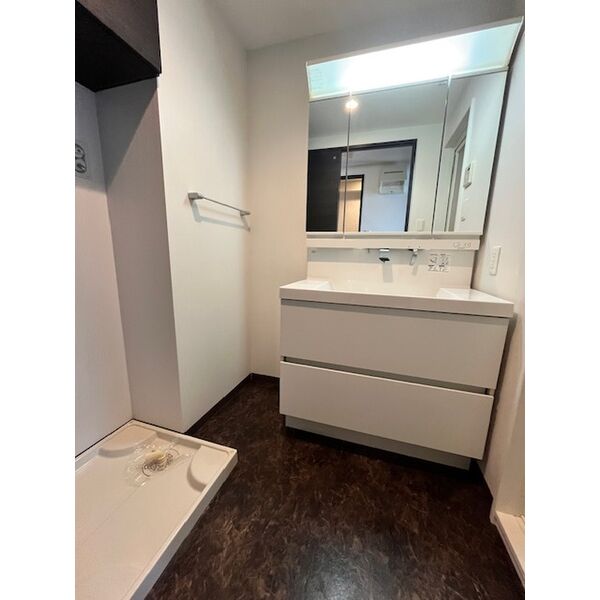 洗面設備　※別室の参考写真の為、現況優先です。