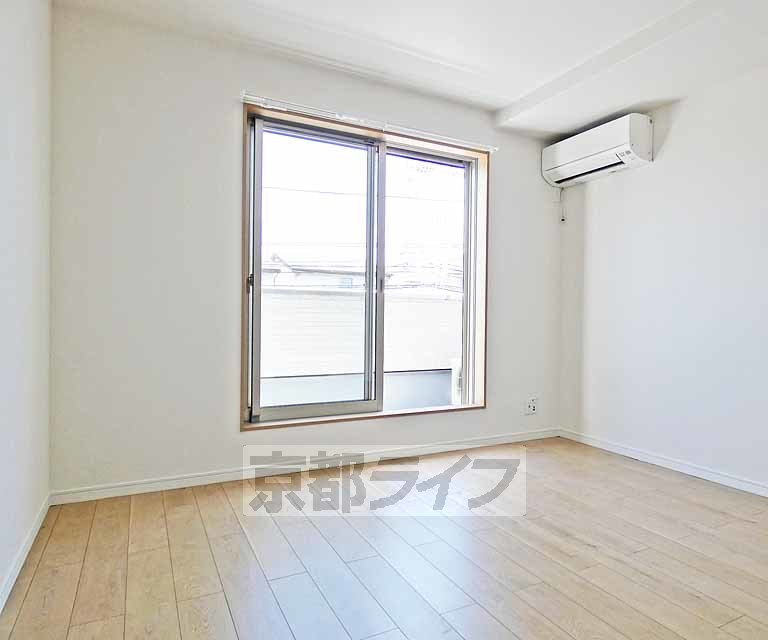 居室・リビング　広々としたお部屋です！