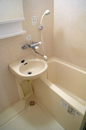 バス・シャワールーム