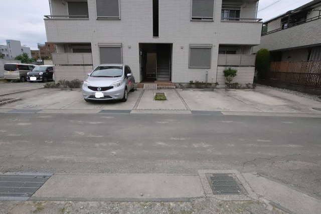 駐車場　駐車場（要空確認）
