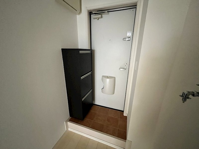 玄関　※別部屋参照