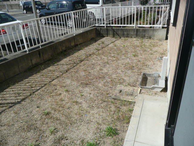 バルコニー　庭