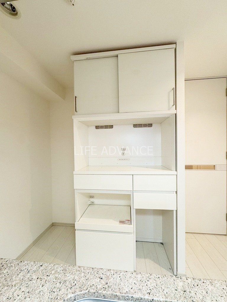 キッチン　キッチン収納