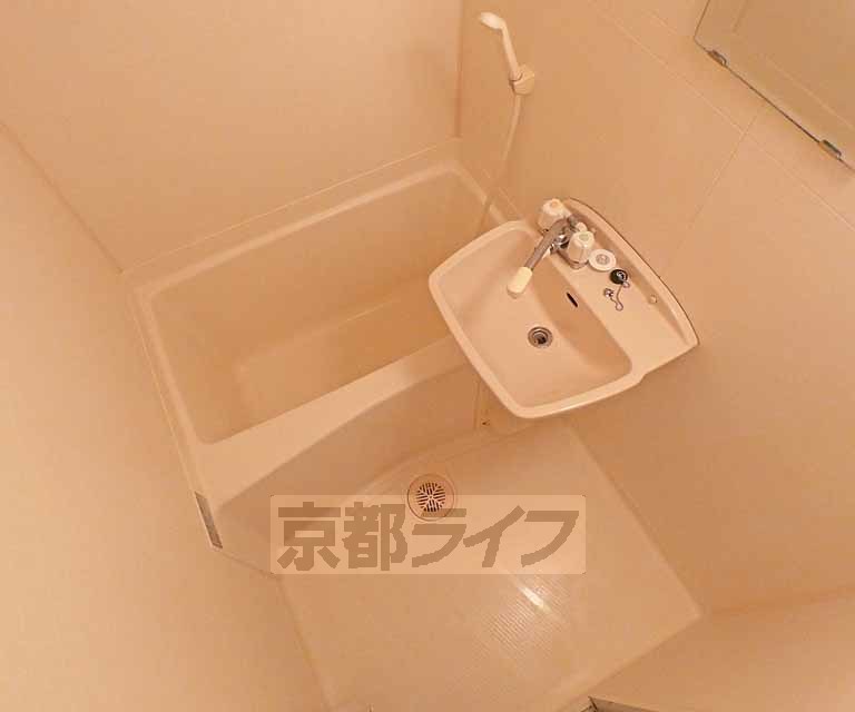 バス・シャワールーム　バスです