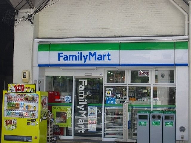 コンビニ　ファミリーマート福島駅前店（コンビニ）まで115m