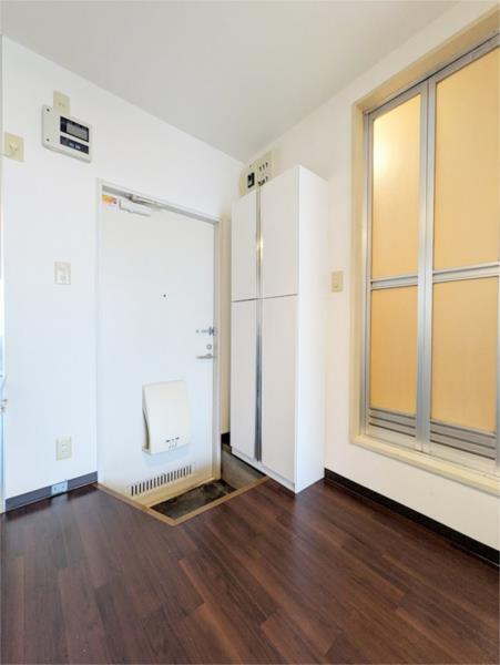 玄関　※類似室内